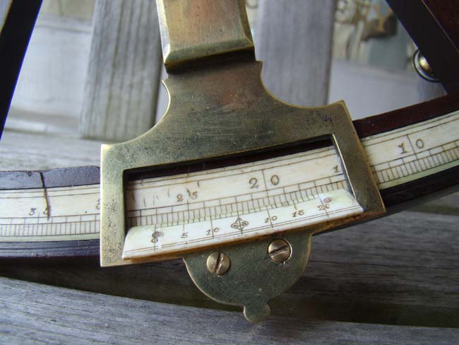 An exremely fine and rare Mahogany framed Mariner's Octant dated June 23, 1777 — image 3